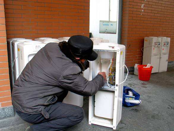西安饮水机清洗消毒